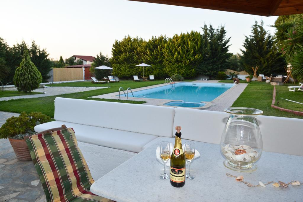 Dimeon Villa Kato Achaia Rum bild