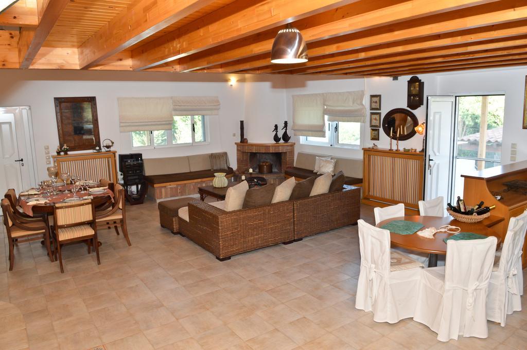 Dimeon Villa Kato Achaia Rum bild